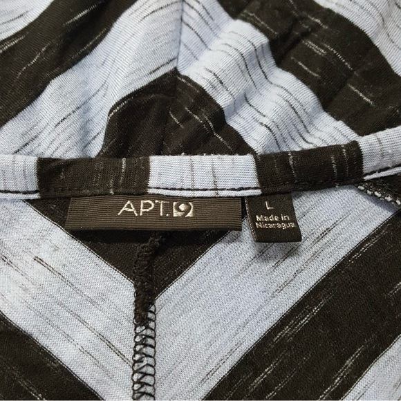 Apt 9 Blue Black Striped Top Size Large - Picture 4 of 4
